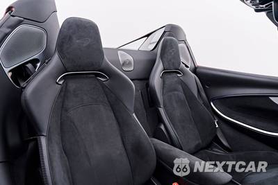 2025 McLaren Artura Performance Convertible - zdjęcie 49 z 75 - miniatura
