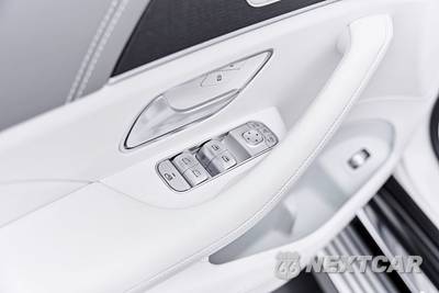 2023 Mercedes-Benz Maybach GLS 600 4MATIC - zdjęcie 47 z 99 - miniatura