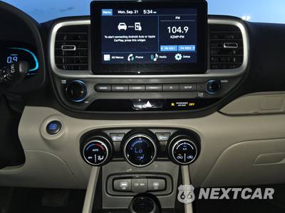 2025 Hyundai Venue SEL - zdjęcie 11 z 30 - miniatura
