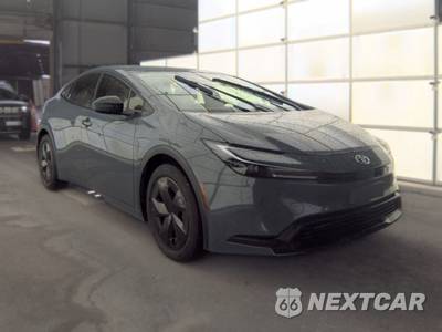 2026 Toyota Prius LE - zdjęcie 3 z 25 - miniatura