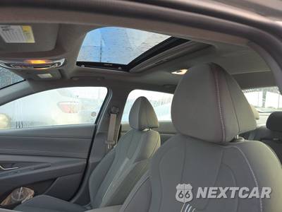 2025 Hyundai Elantra SEL Convenience - zdjęcie 17 z 26 - miniatura