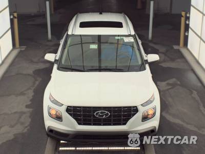 2025 Hyundai Venue SEL - zdjęcie 2 z 19 - miniatura