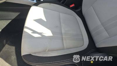 2025 Hyundai Venue SEL - zdjęcie 23 z 27 - miniatura