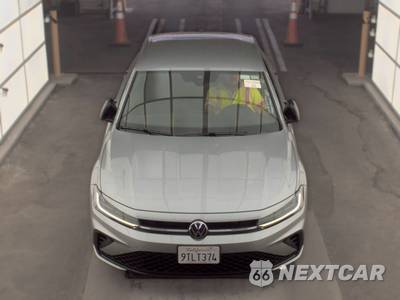 2025 Volkswagen Jetta Sport - zdjęcie 2 z 30 - miniatura