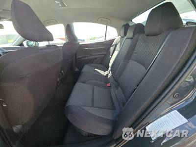 2026 Toyota Camry LE - zdjęcie 13 z 32 - miniatura