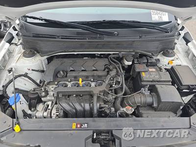 2025 Hyundai Venue SEL - zdjęcie 15 z 27 - miniatura