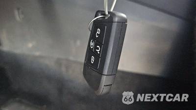 2025 Volkswagen Jetta SE - zdjęcie 18 z 27 - miniatura