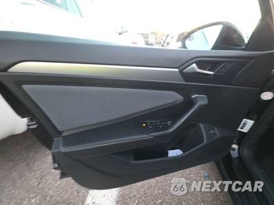 2025 Volkswagen Jetta SE - zdjęcie 9 z 27 - miniatura