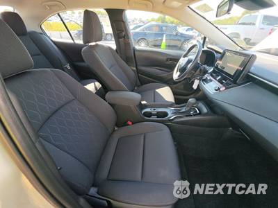 2026 Toyota Corolla LE Sedan - zdjęcie 8 z 22 - miniatura