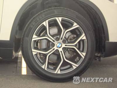 2020 BMW X1 Sports Activity Vehicle sDrive28i - zdjęcie 16 z 20 - miniatura