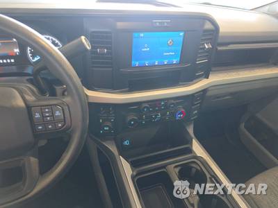 2025 Ford Super Duty F-250 XLT Crew Cab Medium Bed - zdjęcie 11 z 18 - miniatura