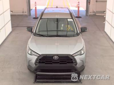 2026 Toyota Corolla Cross LE - zdjęcie 2 z 26 - miniatura