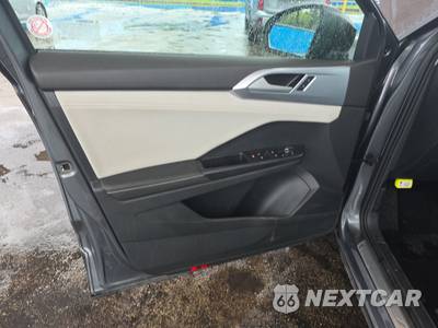 2025 Volkswagen Taos SE - zdjęcie 9 z 23 - miniatura