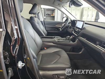 2025 Toyota Grand Highlander XLE - zdjęcie 8 z 32 - miniatura