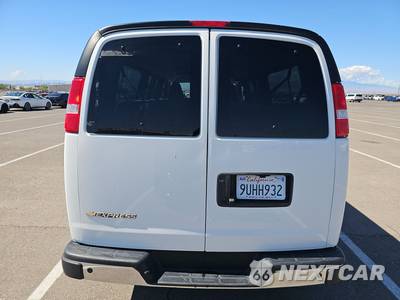 2025 Chevrolet Express 3500 Passenger Van LT 1LT 155.1" WB - zdjęcie 5 z 28 - miniatura