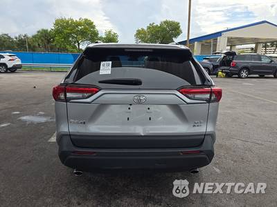 2025 Toyota RAV4 Hybrid XLE - zdjęcie 5 z 23 - miniatura