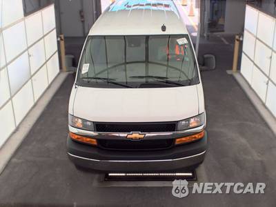2025 Chevrolet Express 3500 Passenger Van LT 1LT 155.1" WB - zdjęcie 2 z 24 - miniatura