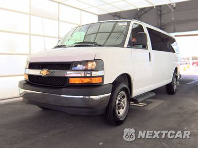 2025 Chevrolet Express 3500 Passenger Van LT 1LT 155.1" WB