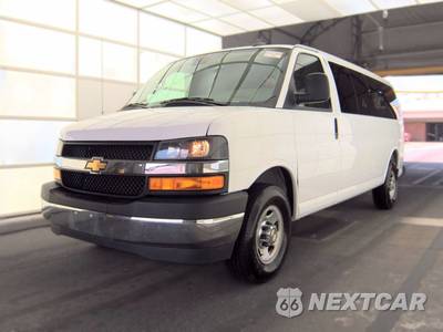 2025 Chevrolet Express 3500 Passenger Van LT 1LT 155.1" WB