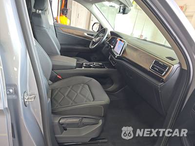 2025 Volkswagen Atlas 2.0T SE w/Technology - zdjęcie 8 z 28 - miniatura