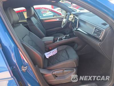 2025 Volkswagen Atlas Cross Sport 2.0T SE w/Technology - zdjęcie 8 z 24 - miniatura