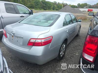 2009 Toyota Camry LE - zdjęcie 4 z 21 - miniatura