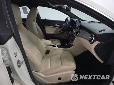 2015 Mercedes-Benz CLA 250 - zdjęcie 8 z 51 - miniatura