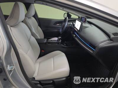 2026 Toyota Prius XLE - zdjęcie 8 z 20 - miniatura