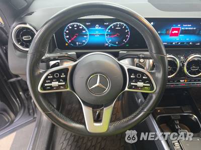 2021 Mercedes-Benz GLB 250 4MATIC - zdjęcie 10 z 34 - miniatura