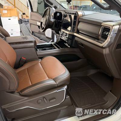 2023 Ford Super Duty F-350 King Ranch Crew Cab Medium Bed - zdjęcie 7 z 10 - miniatura