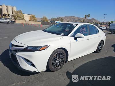 2022 Toyota Camry Hybrid SE - zdjęcie 1 z 48 - miniatura