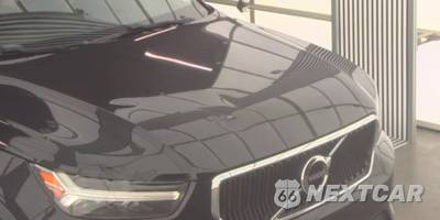 2020 Volvo XC40 T5 Momentum - zdjęcie 25 z 34 - miniatura