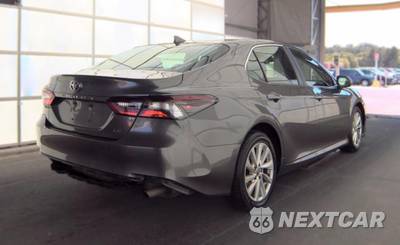 2021 Toyota Camry LE - zdjęcie 2 z 22 - miniatura