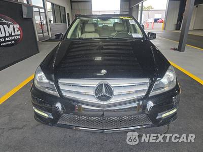2013 Mercedes-Benz C 250 Sedan - zdjęcie 2 z 30 - miniatura