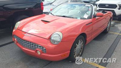 2003 Ford Thunderbird Deluxe w/Removable Top - zdjęcie 21 z 34 - miniatura