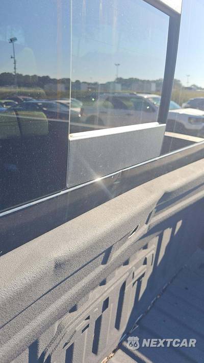 2022 GMC Sierra 2500HD AT4 Crew Cab Medium Bed 4SB - zdjęcie 22 z 31 - miniatura