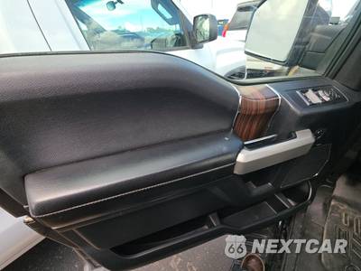 2015 Ford F-150 Lariat Crew Cab Short Bed - zdjęcie 9 z 34 - miniatura