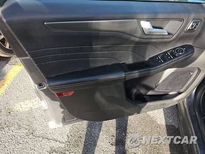2023 Ford Escape Active - zdjęcie 38 z 40 - miniatura