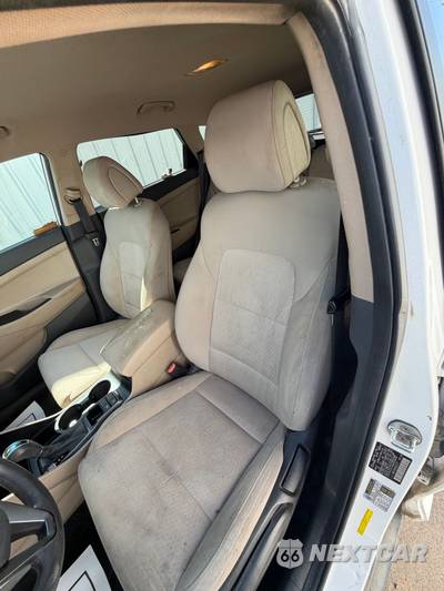 2016 Hyundai Tucson SE w/Beige Interior - zdjęcie 32 z 48 - miniatura