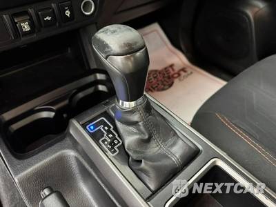 2020 Toyota Tacoma TRD Sport Crew Cab Medium Bed - zdjęcie 21 z 43 - miniatura