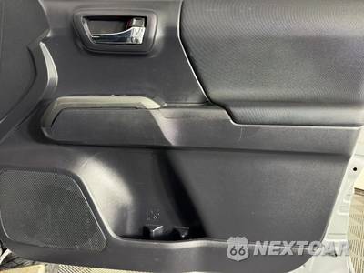 2020 Toyota Tacoma TRD Sport Crew Cab Medium Bed - zdjęcie 39 z 43 - miniatura