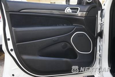 2021 Jeep Grand Cherokee Trackhawk - zdjęcie 2 z 25 - miniatura