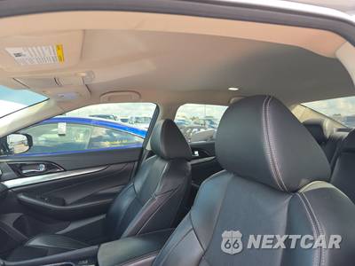 2022 Nissan Maxima SV - zdjęcie 18 z 22 - miniatura