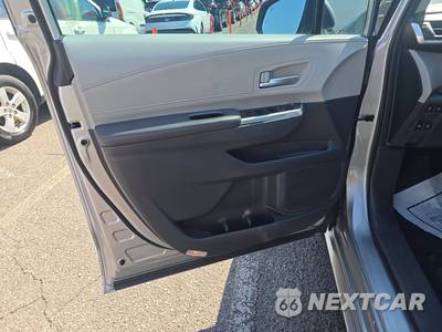 2023 Toyota Sienna XLE 7-Passenger 120.5" WB - zdjęcie 9 z 26 - miniatura