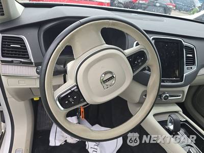 2024 Volvo XC90 B6 Plus Bright Theme 7-Passenger - zdjęcie 10 z 29 - miniatura