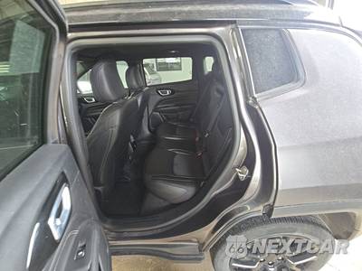 2023 Jeep Compass Altitude - zdjęcie 13 z 22 - miniatura