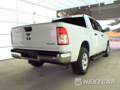 2023 Ram 1500 Big Horn Crew Cab Short Bed - zdjęcie 4 z 25 - miniatura