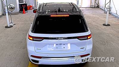 2023 Jeep Grand Cherokee Summit - zdjęcie 5 z 26 - miniatura