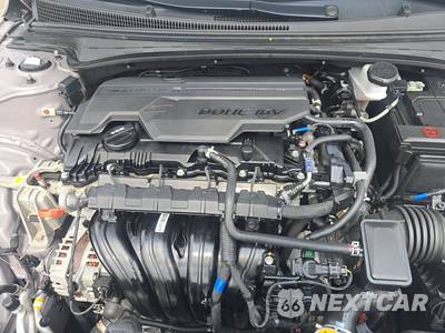 2023 Hyundai Elantra Limited - zdjęcie 15 z 28 - miniatura