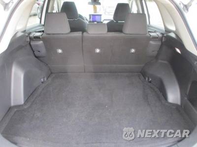 2025 Toyota RAV4 LE - zdjęcie 13 z 25 - miniatura
